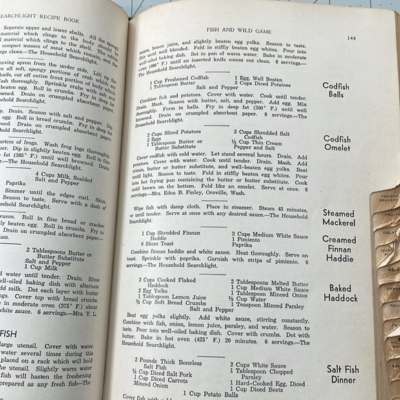 The Household Searchlight Recipe Book, by The Household Magazine 1940 - Picture 9 of 16